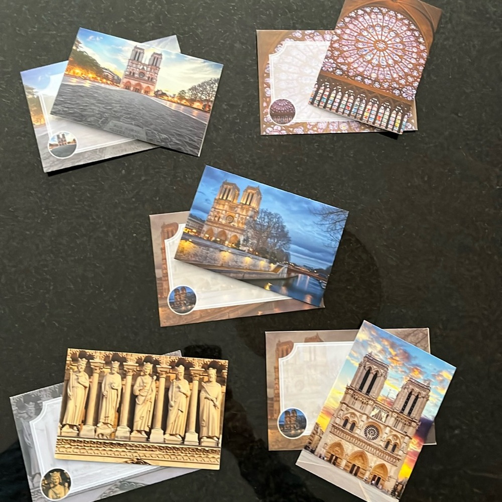 Set of 10 notecards with envelopes